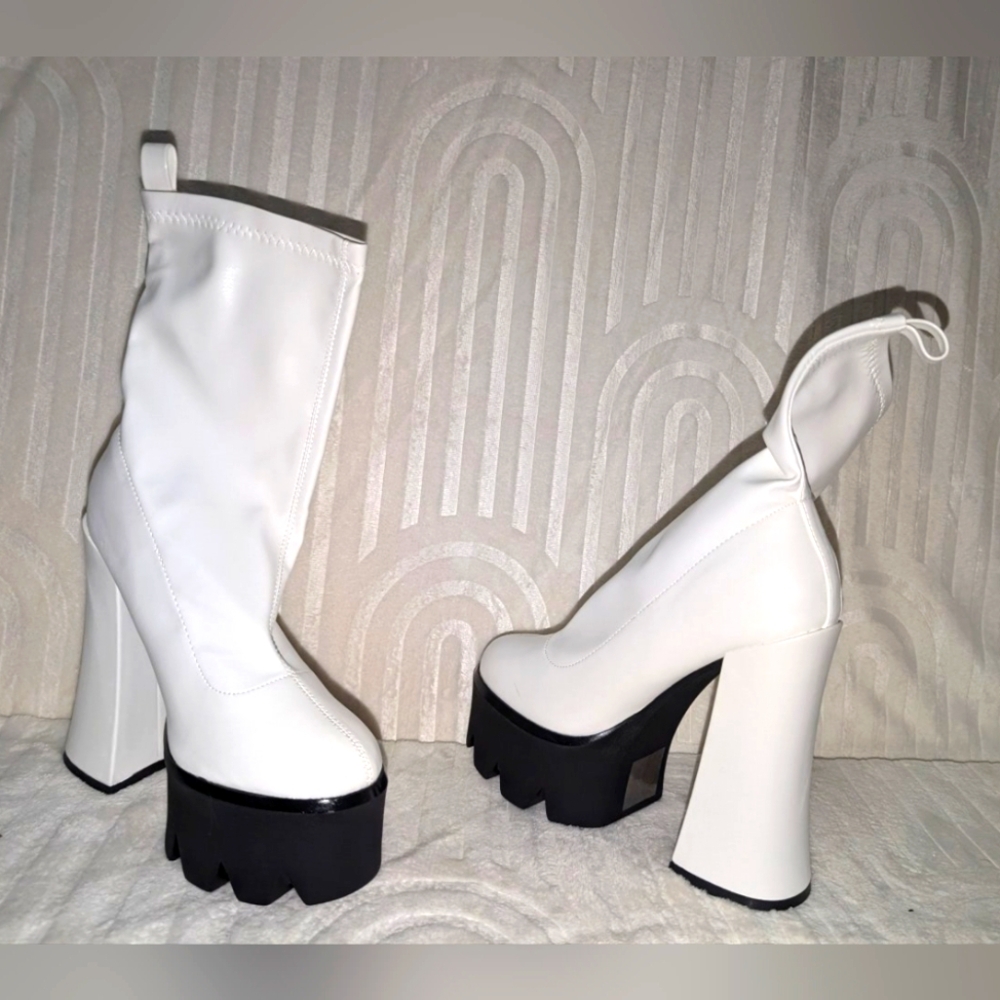 Azalea Wang Platform Heel Boots, Size 9